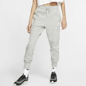 ❤️ 3 for $10 ❤️ Nike Light Gray Ankle Cropped Women's Small Joggers